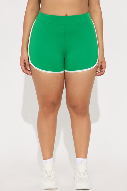 Win Again Elevate Active Short - Kelly Green