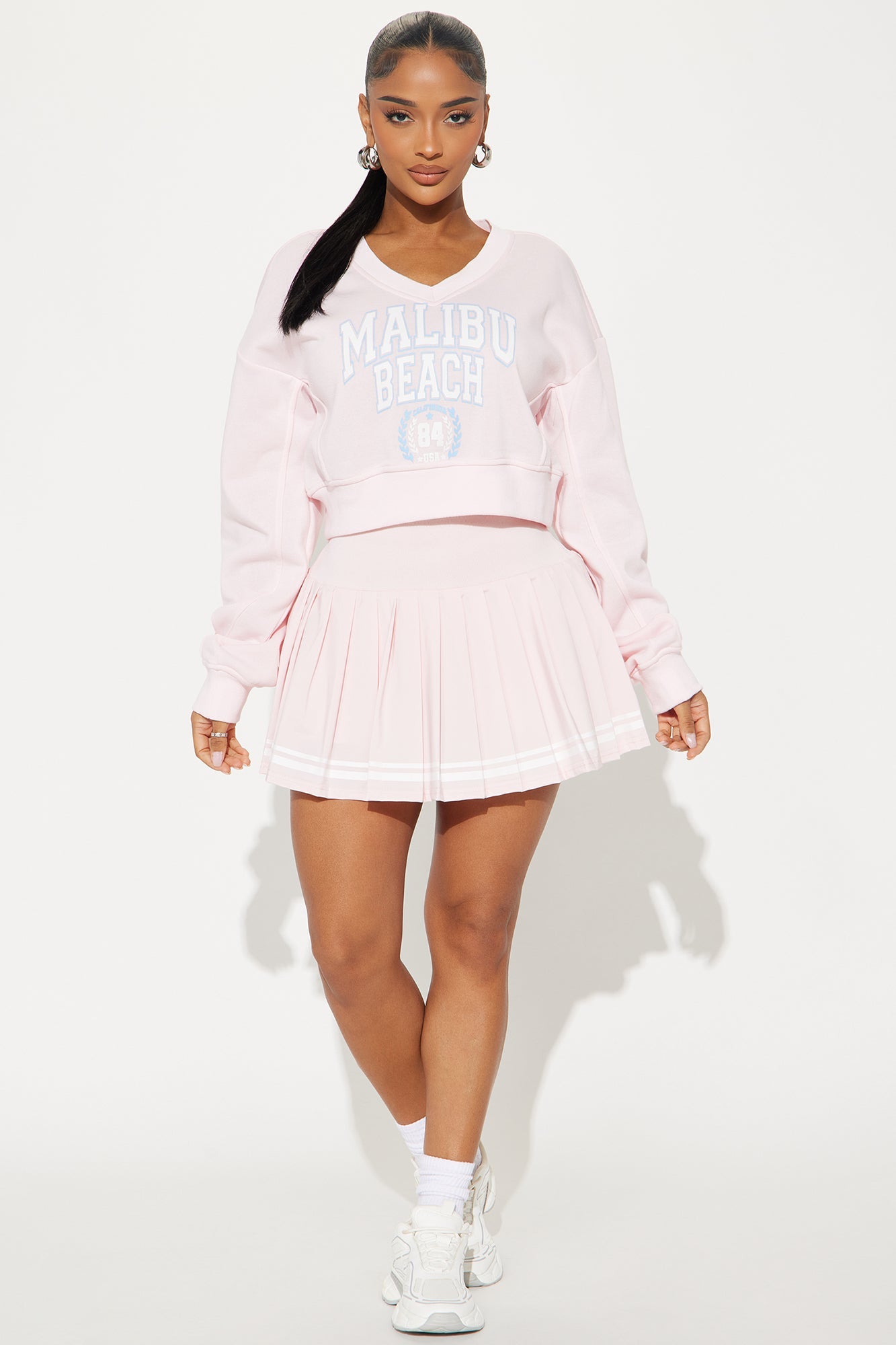 Sporty And Preppy Skirt Set - Pink