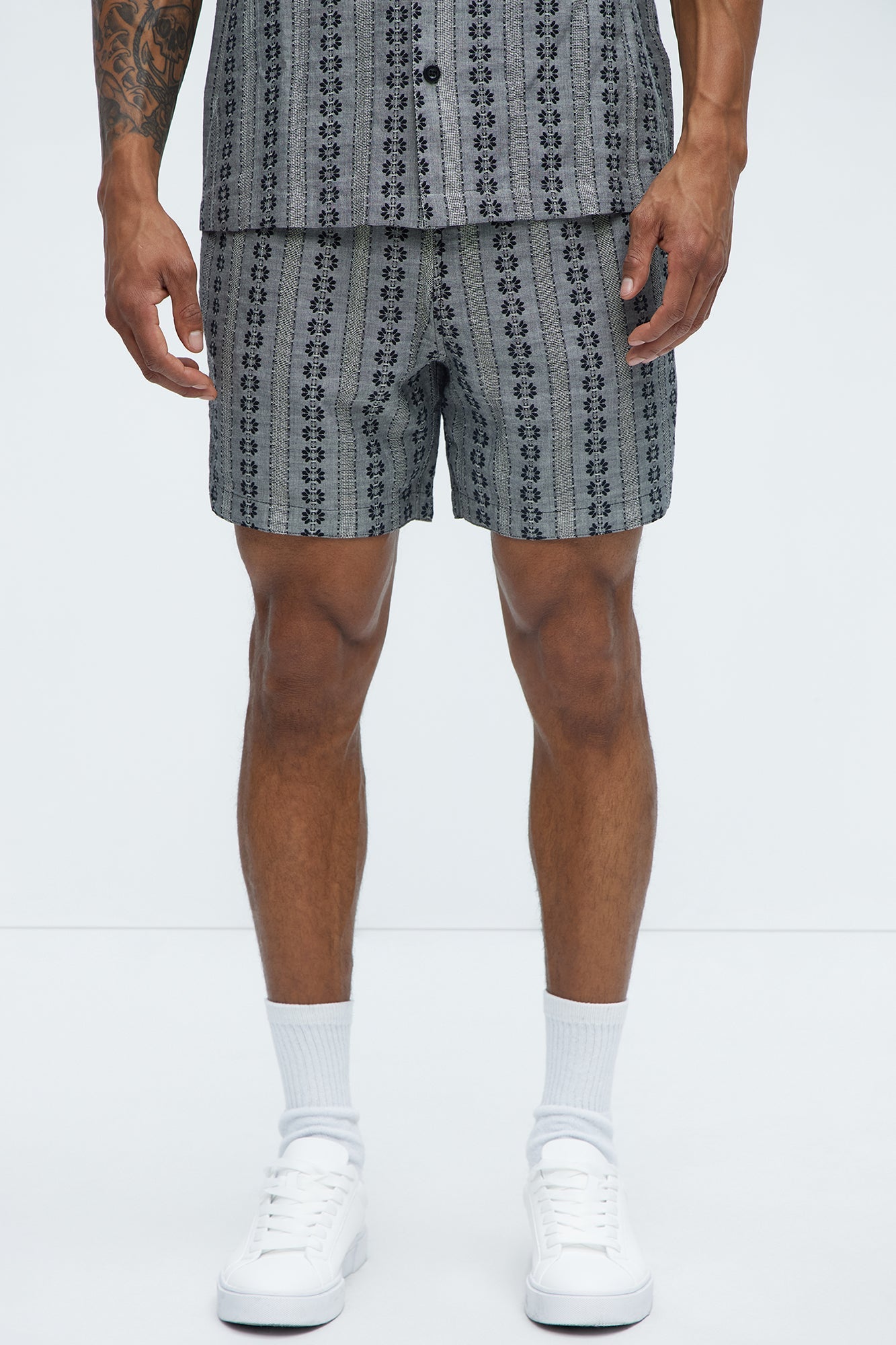 Denali Floral Warm Up Shorts - Black/combo