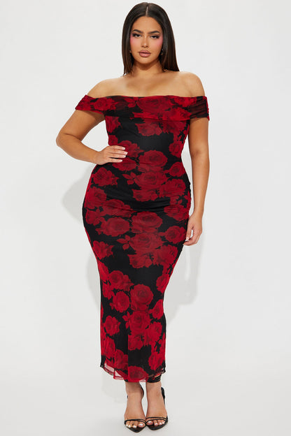 Savannah Roses Mesh Maxi Dress - Red/combo