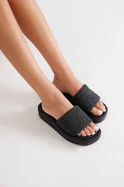 Kiwi Raffia Platform Sandals - Black