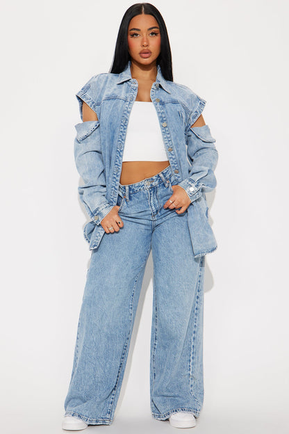Feeling Grunge Denim Shacket - Light Wash