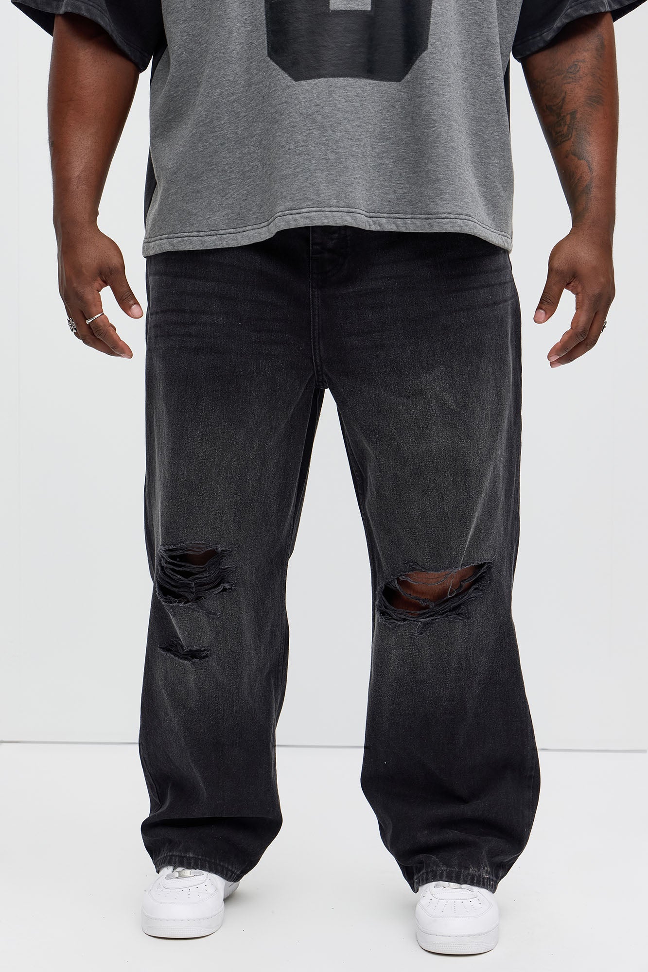 Alvarez Distressed Baggy Jeans - Black Wash