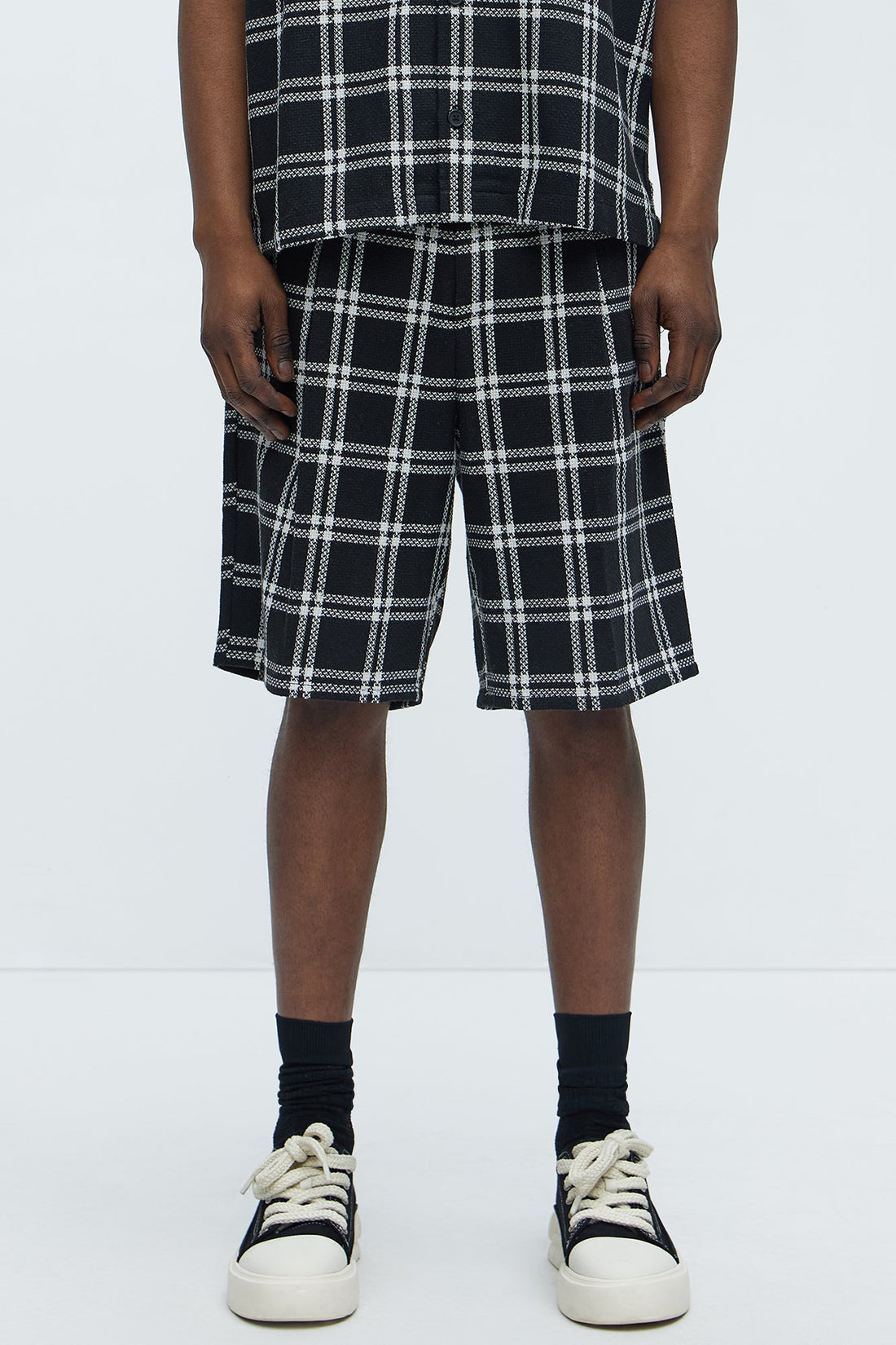 Porter Plaid Relaxed Shorts - Black/combo