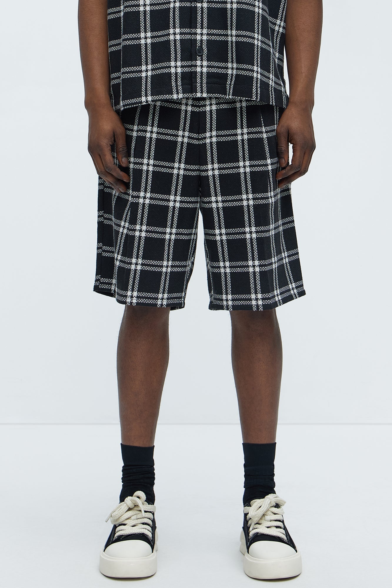 Porter Plaid Relaxed Shorts - Black/combo