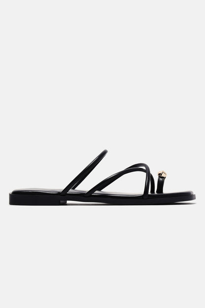 Libbie Flat Sandals - Black