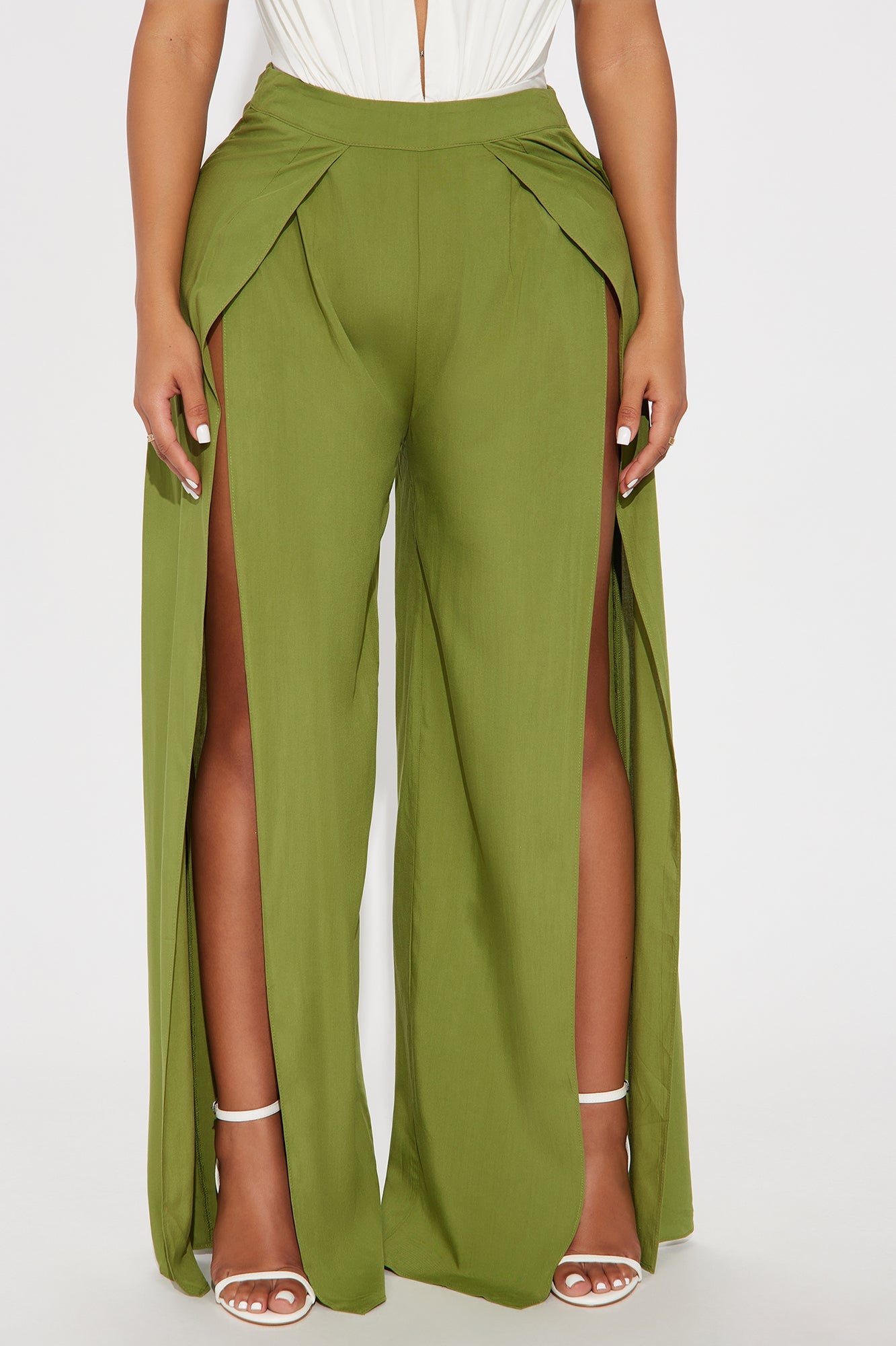Escape The Ordinary Wide Leg Pant - Olive