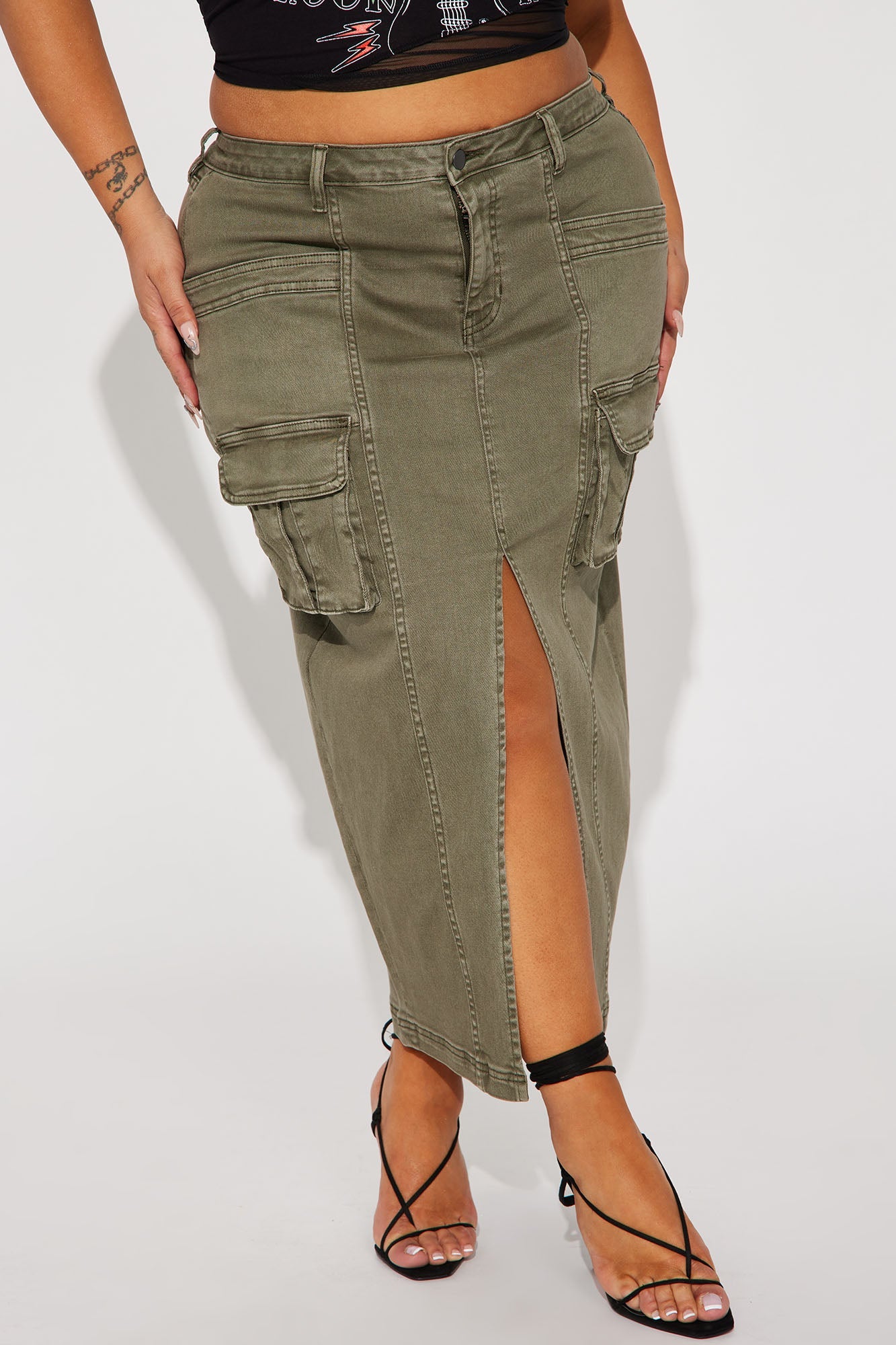 Get In Line Cargo Maxi Skirt - Olive
