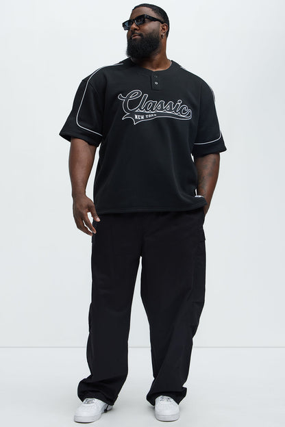 Classic New York Short Sleeve Henley - Black