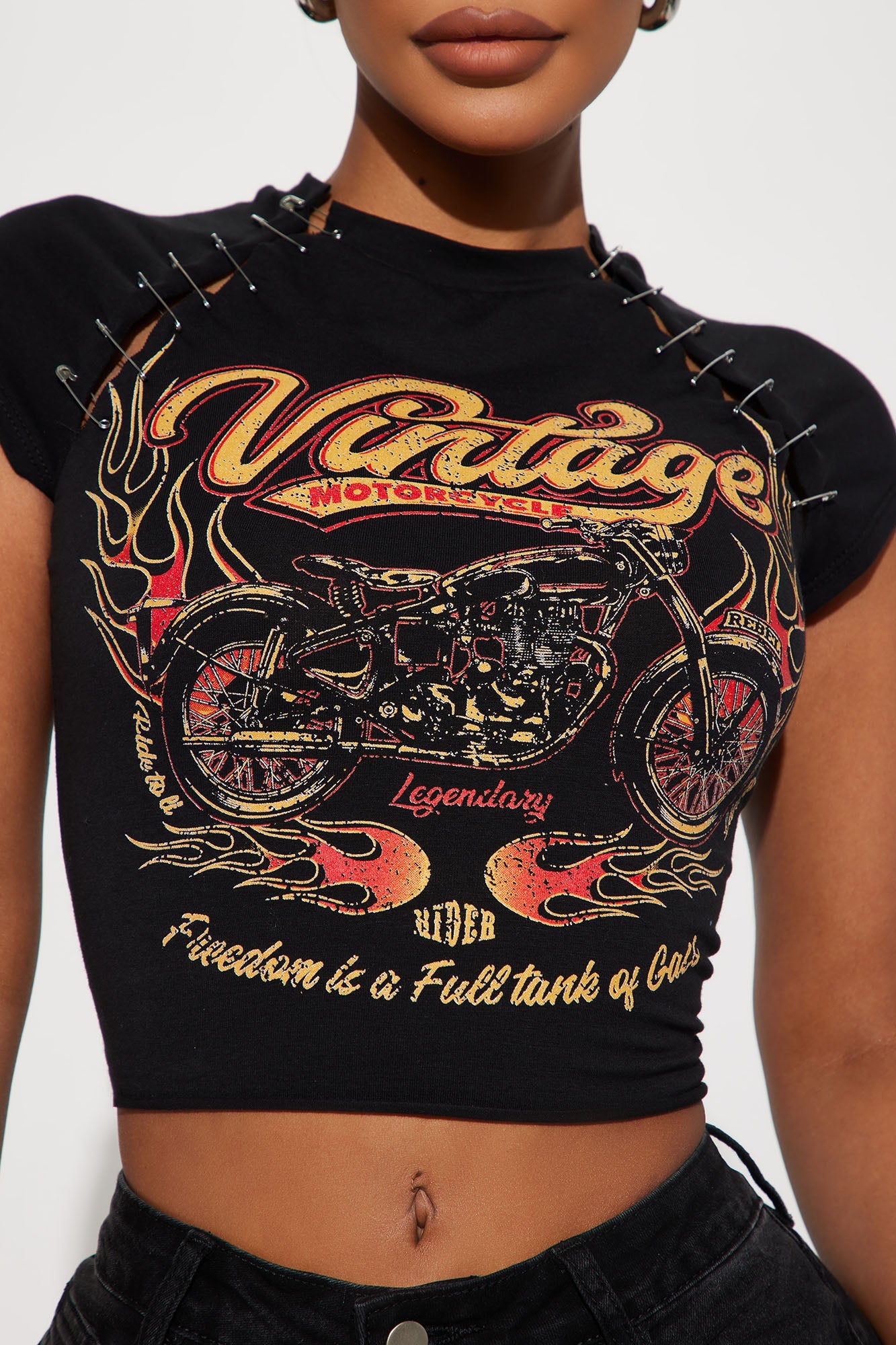 Vintage Rock Hardware Tee - Black
