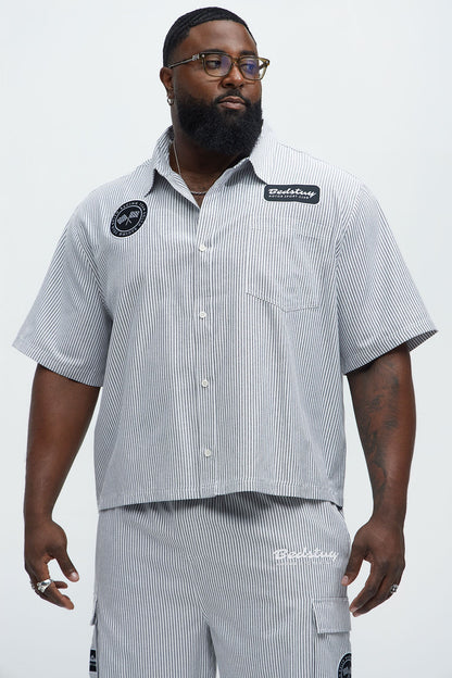 Cropped Bedstuy Patch Button Up Shirt - Black/White