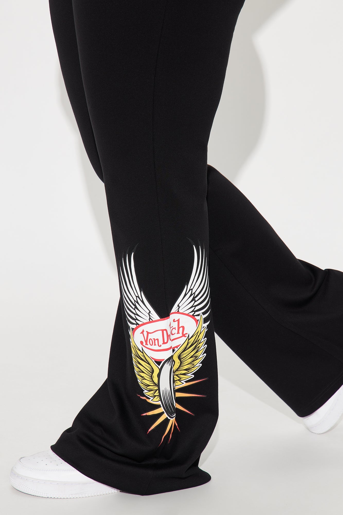 Von Dutch Wheels Up Flared Pant - Black