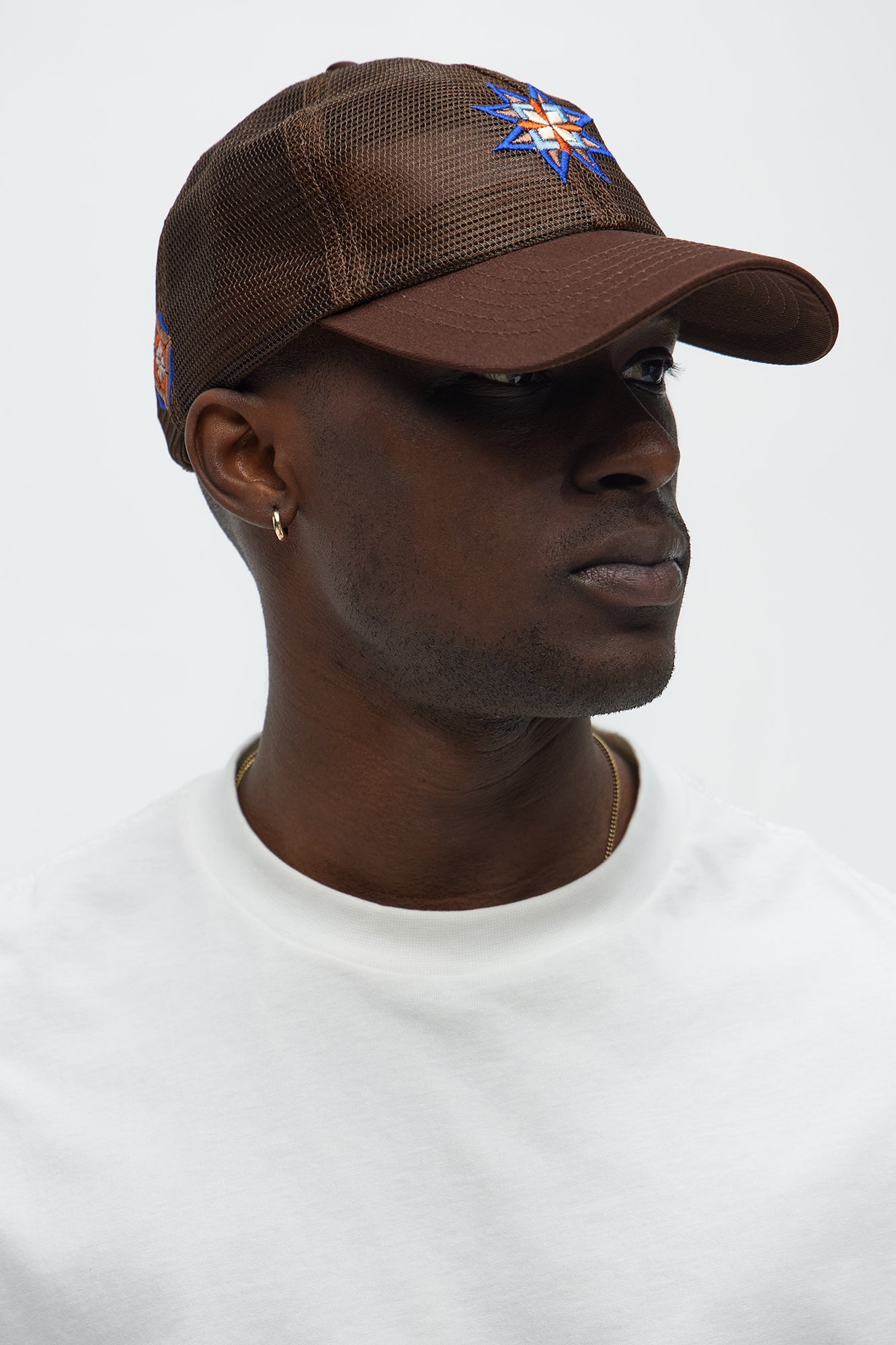 Mesh Embroidered Snapback Hat - Brown