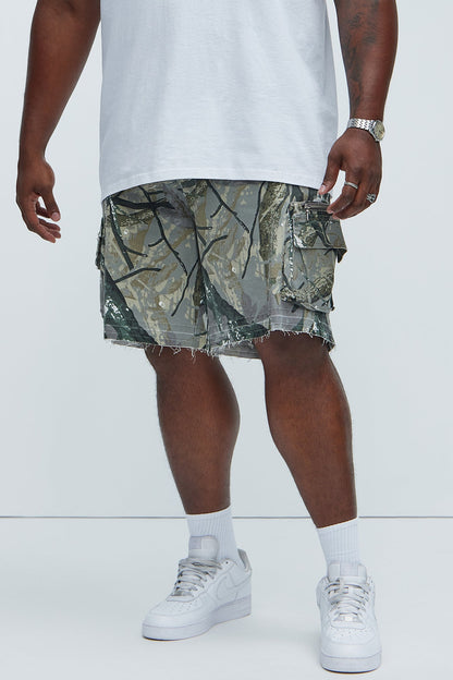 Deylen Cargo Relaxed Shorts - Camouflage