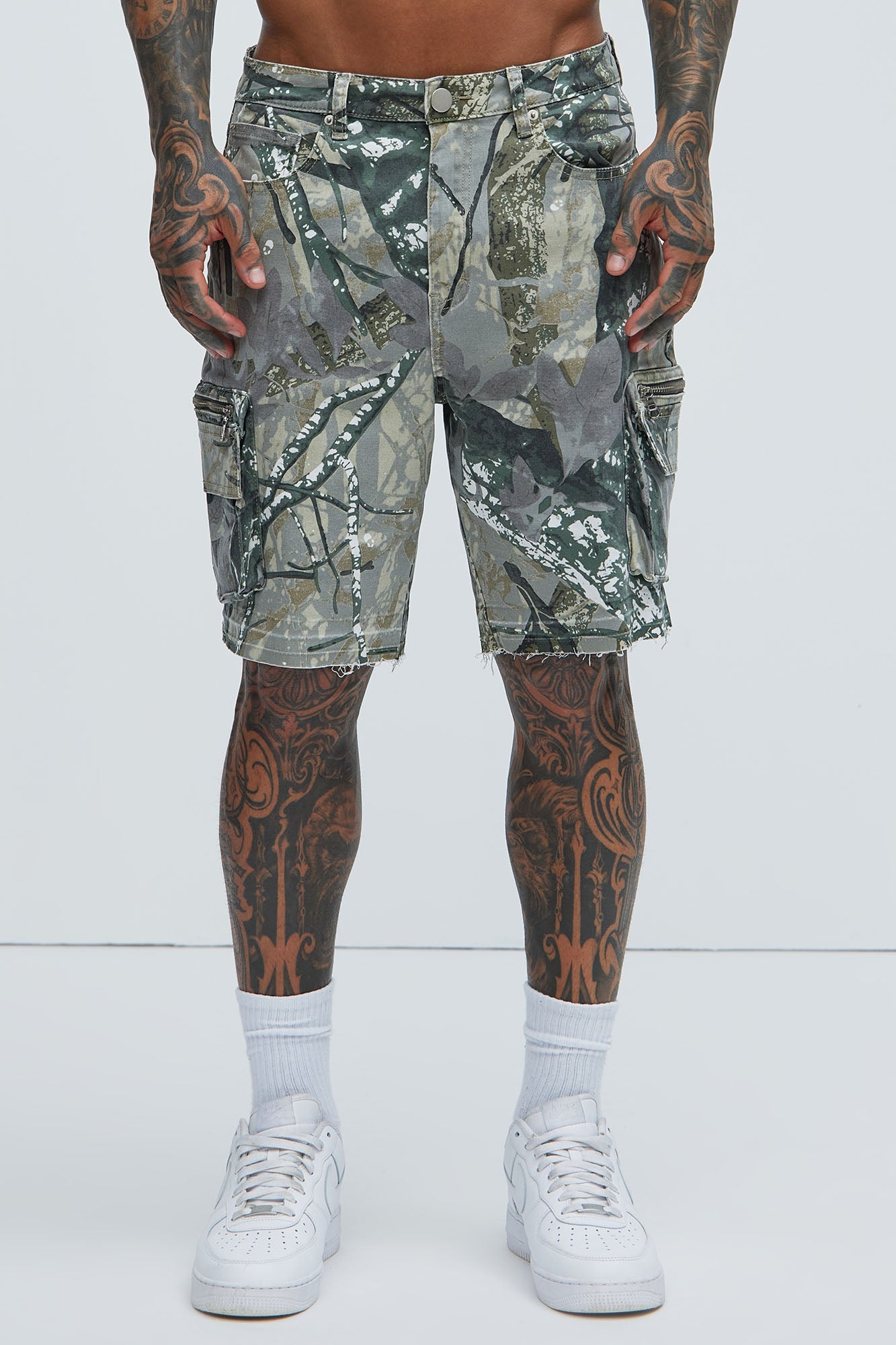 Deylen Cargo Relaxed Shorts - Camouflage