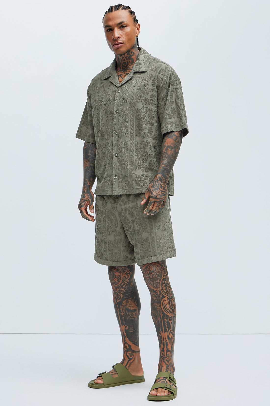 Link Textured Shorts - Olive