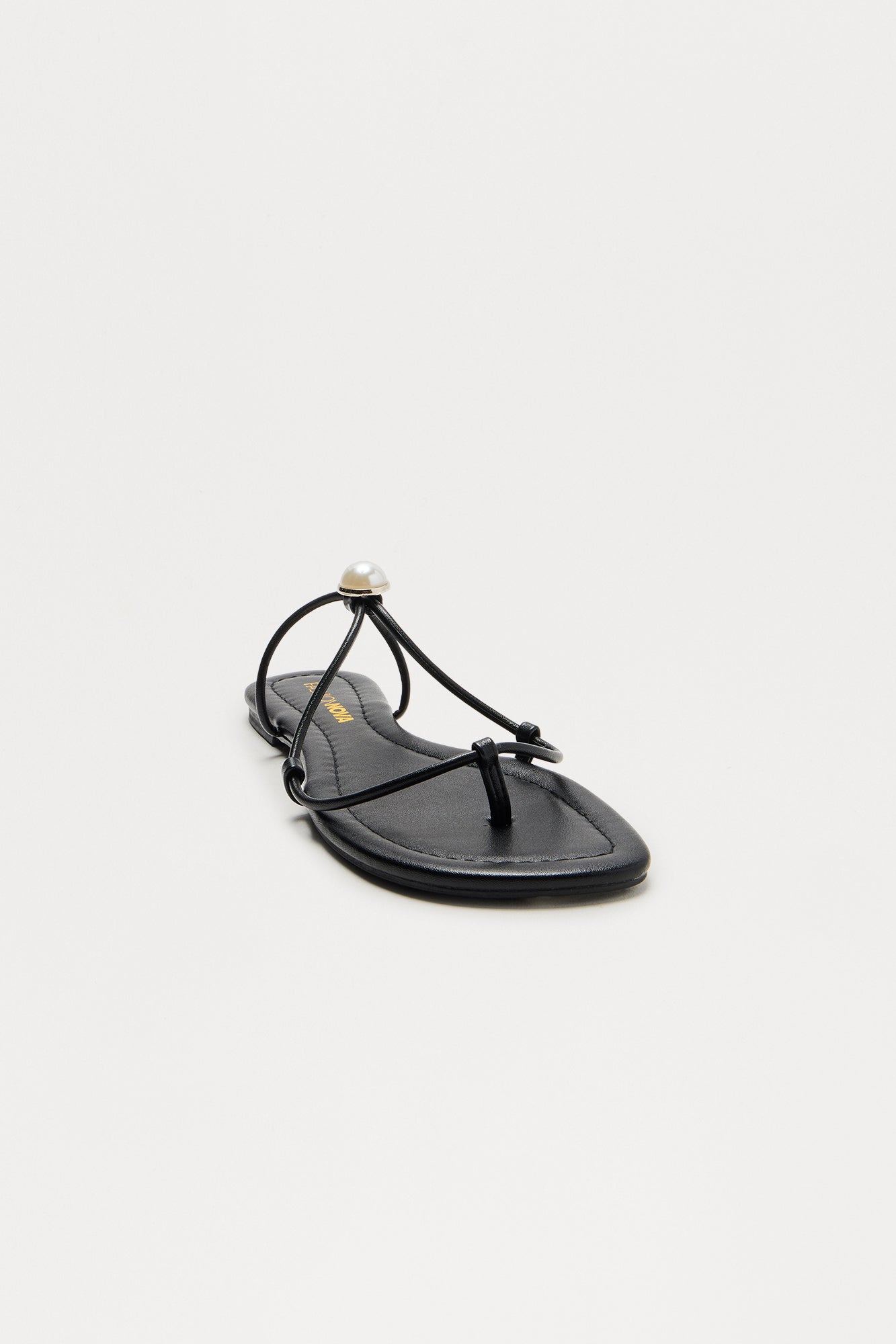 Yeva Pearl Sandals - Black