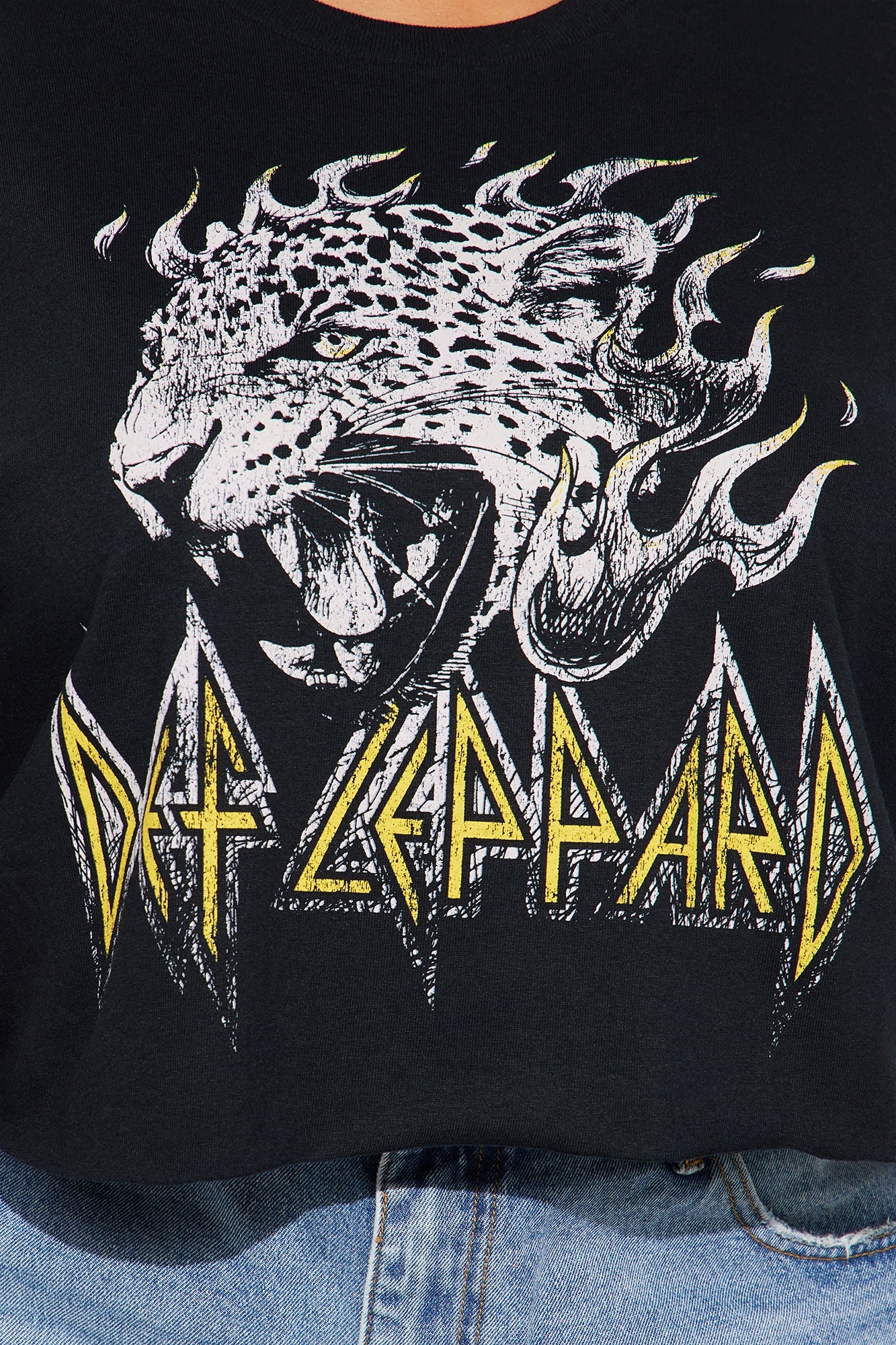 Def Leppard Inferno Cropped Tee - Black