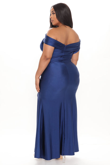 Ignore The Romance Maxi Dress - Navy