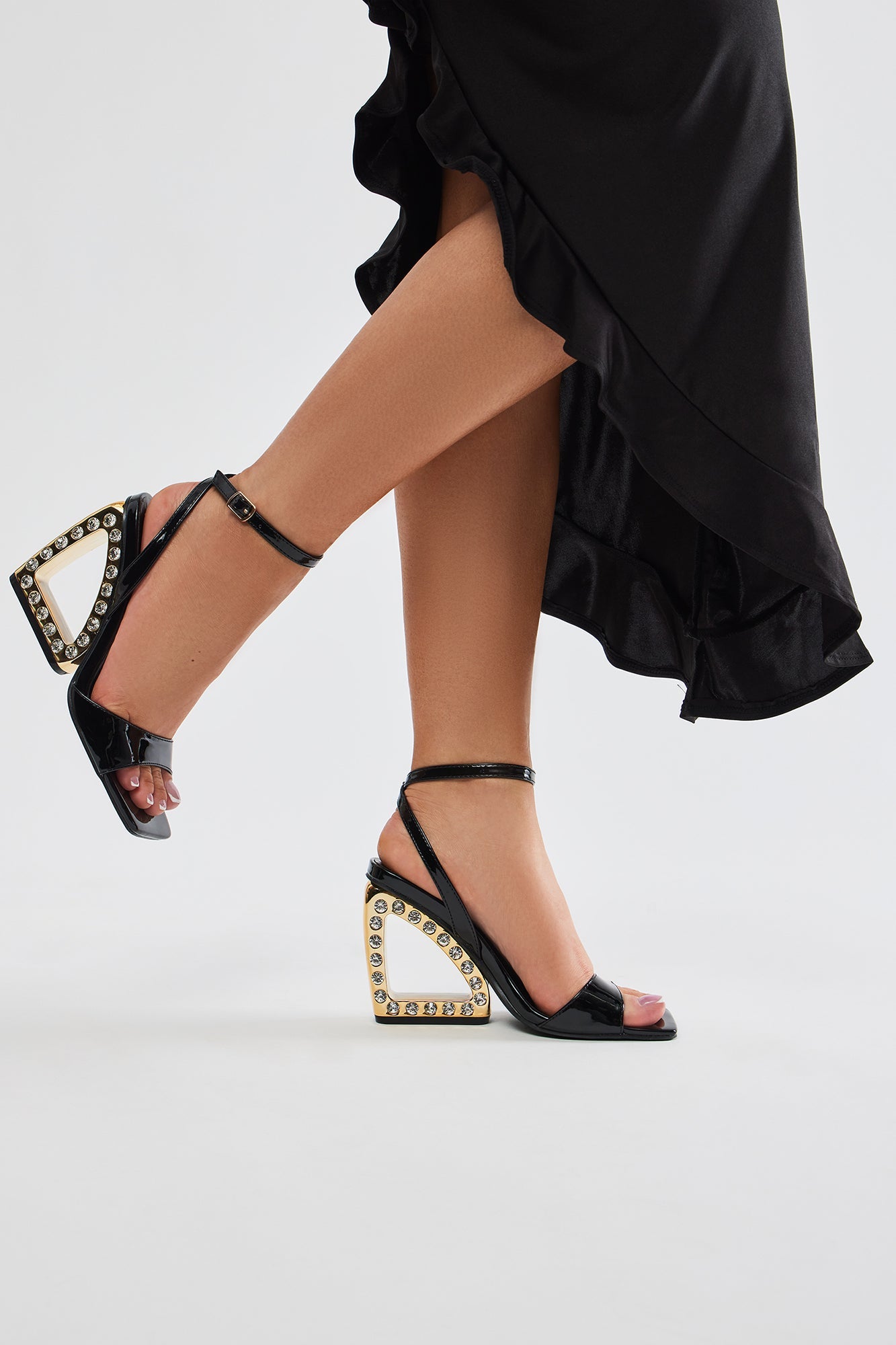 Midnight Muse Wedges - Black