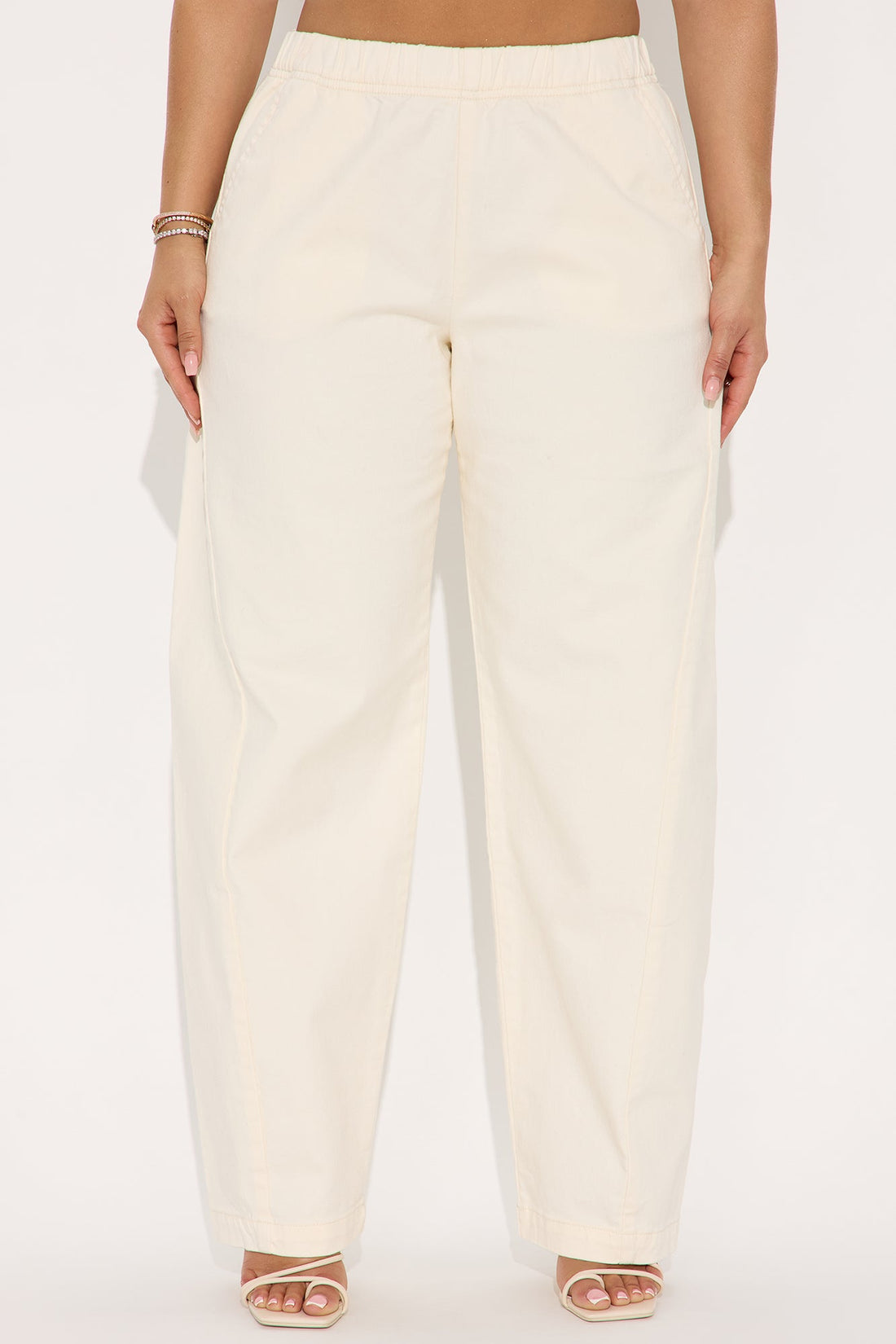 Jenia Barrel Pant - Cream