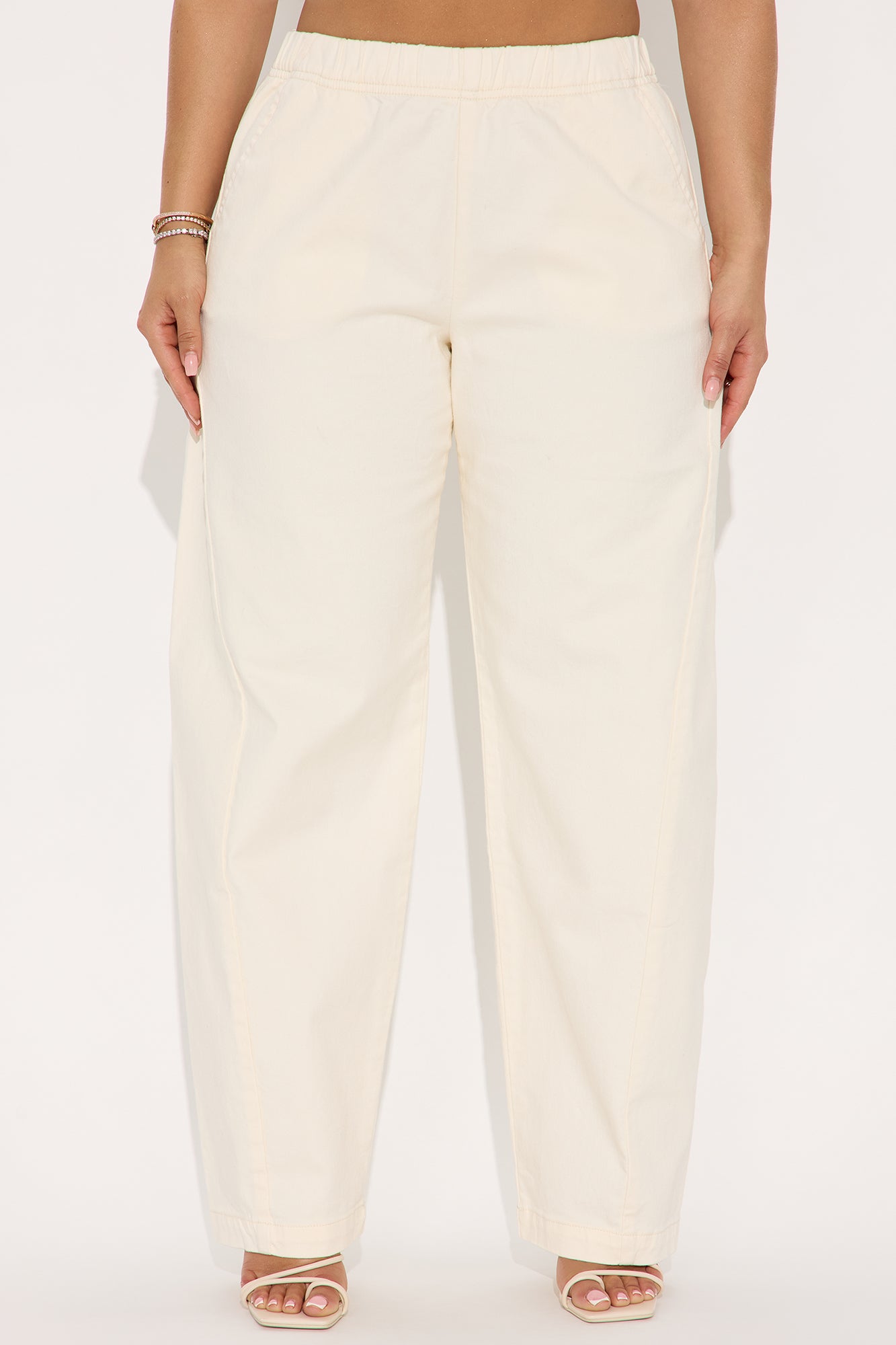 Jenia Barrel Pant - Cream