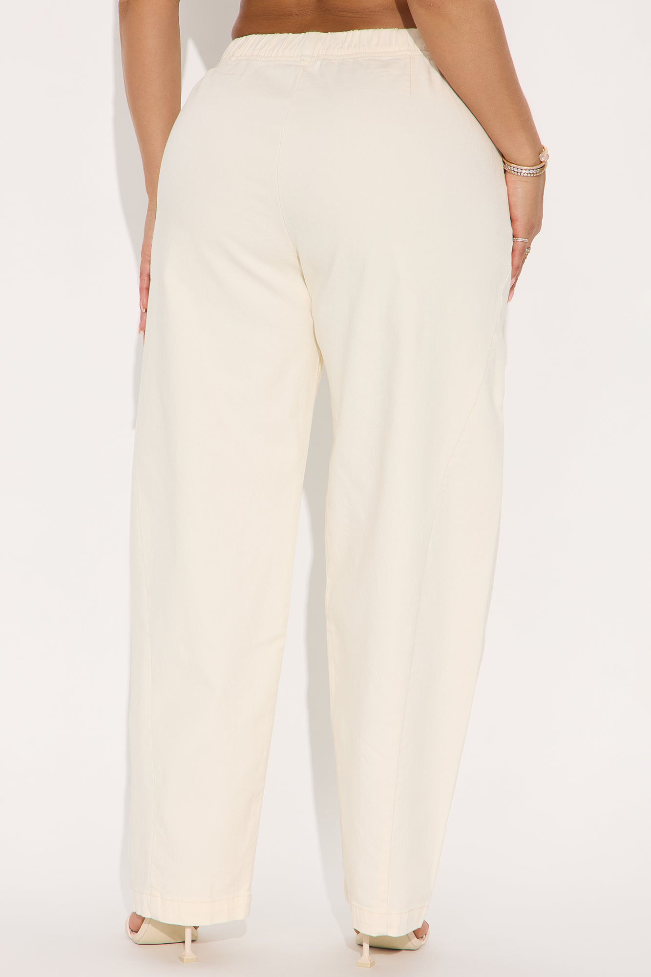 Jenia Barrel Pant - Cream
