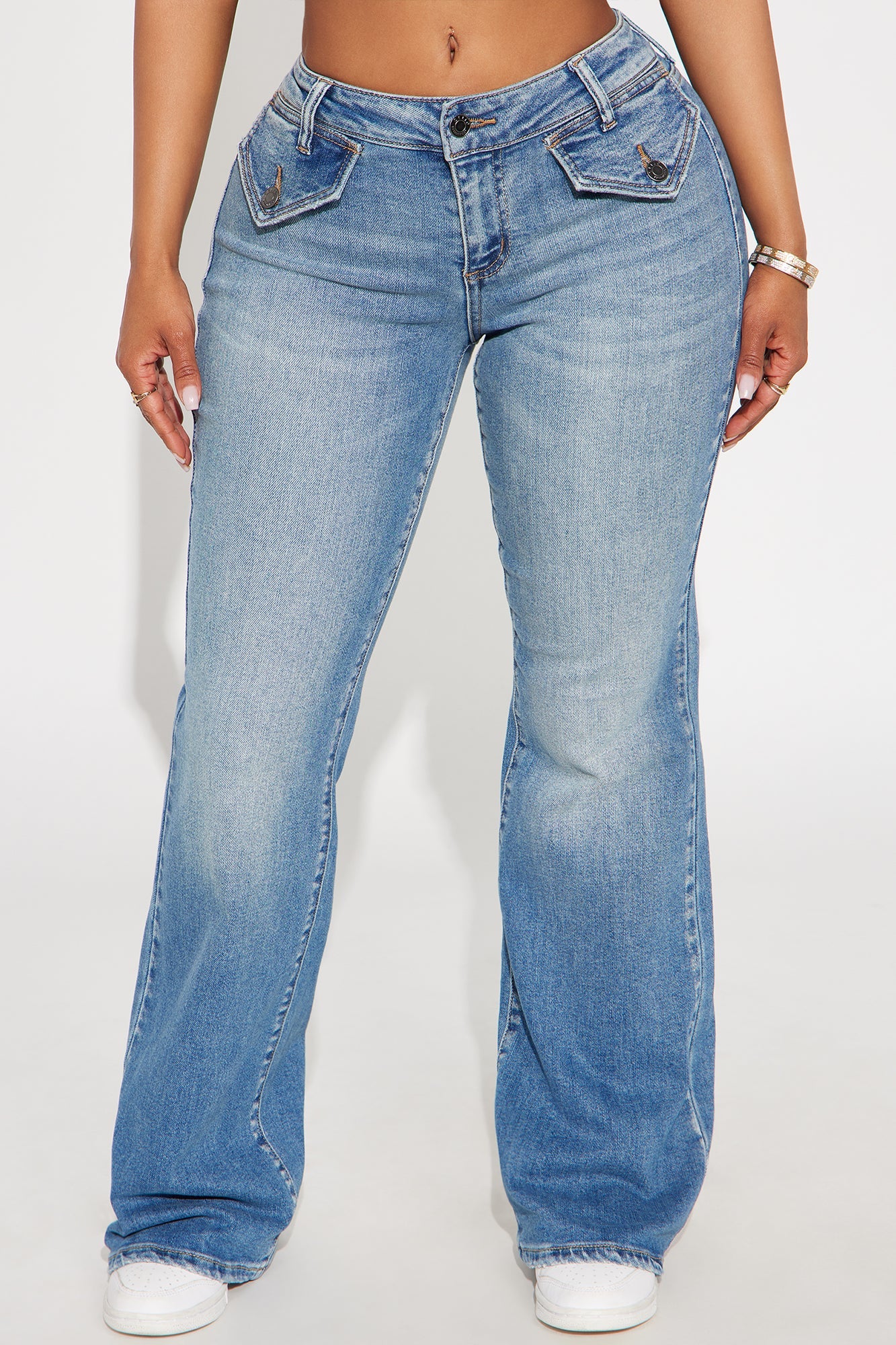 Calimesa Low Rise Flare Jeans - Medium Wash