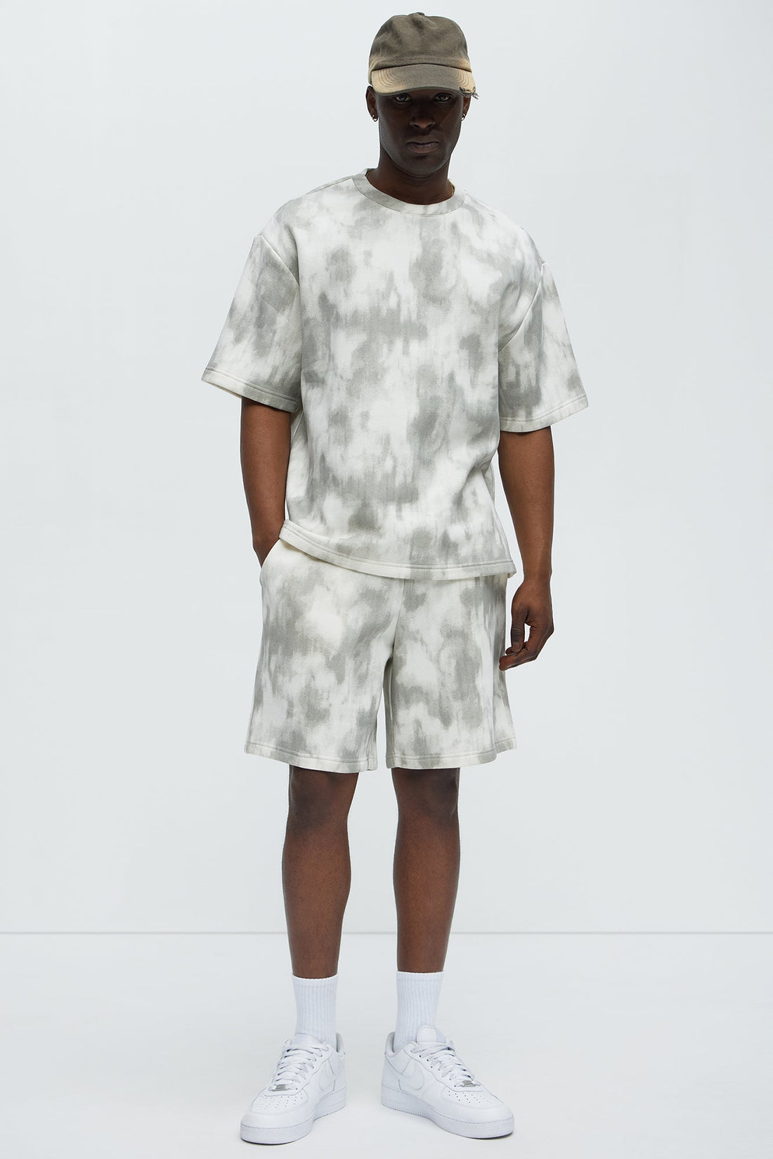 Tyson Faded Relaxed Shorts - Cream/combo