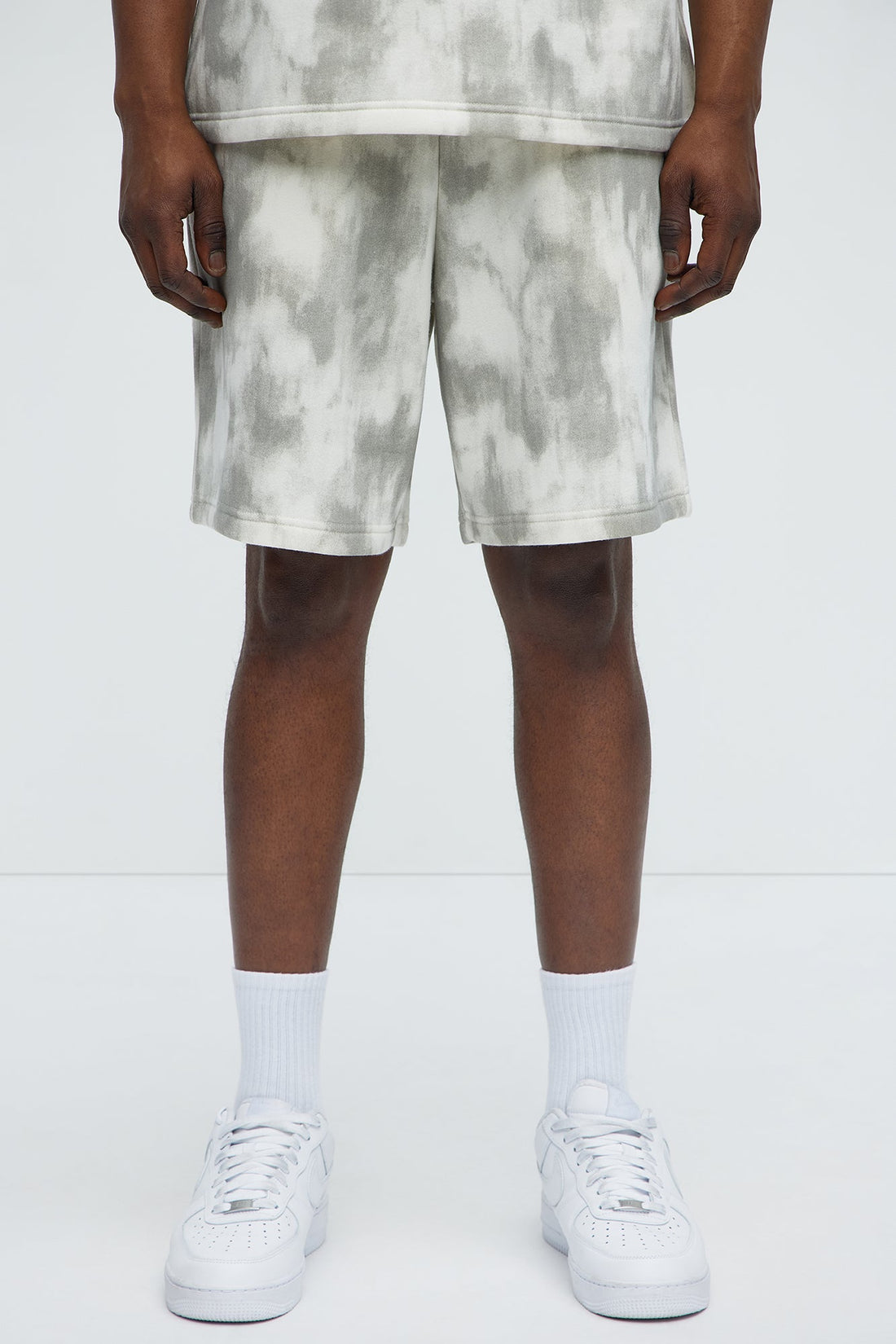 Tyson Faded Relaxed Shorts - Cream/combo
