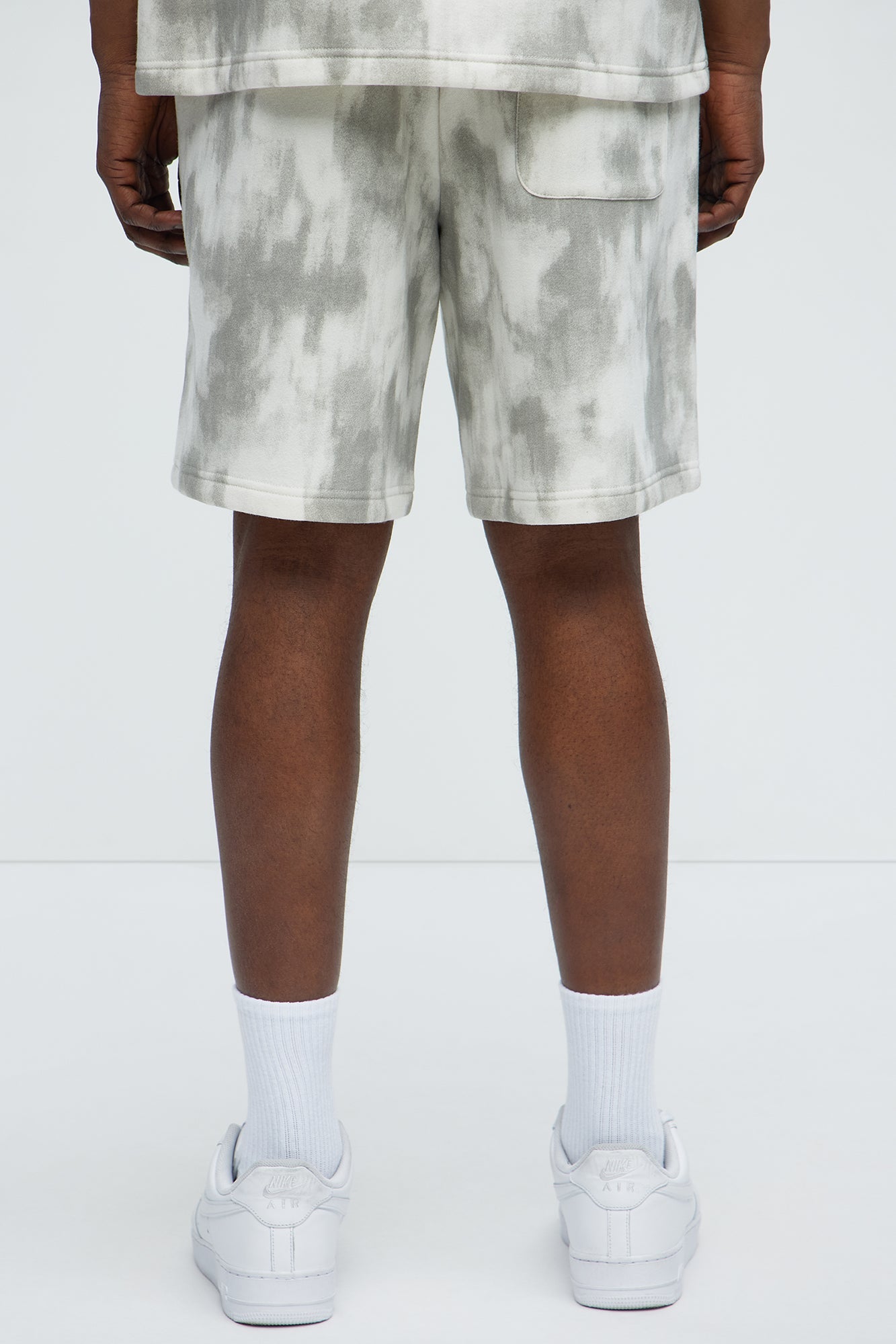 Tyson Faded Relaxed Shorts - Cream/combo
