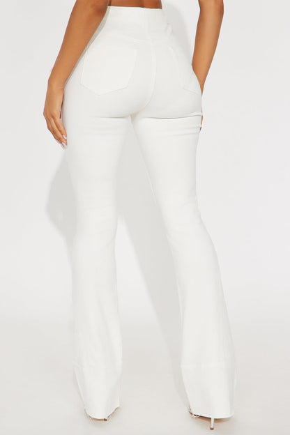 Feel The Heat Flare Jeans - Cream