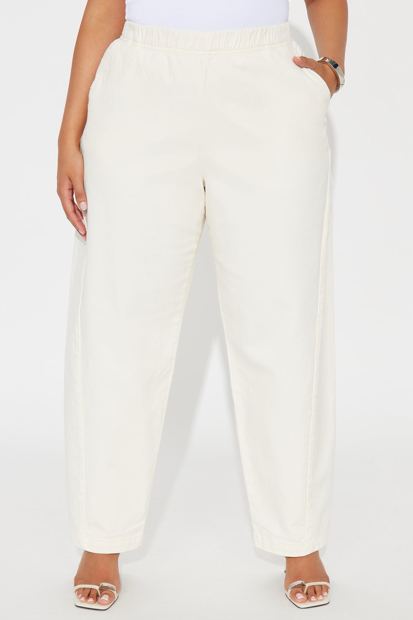 Jenia Barrel Pant - Cream