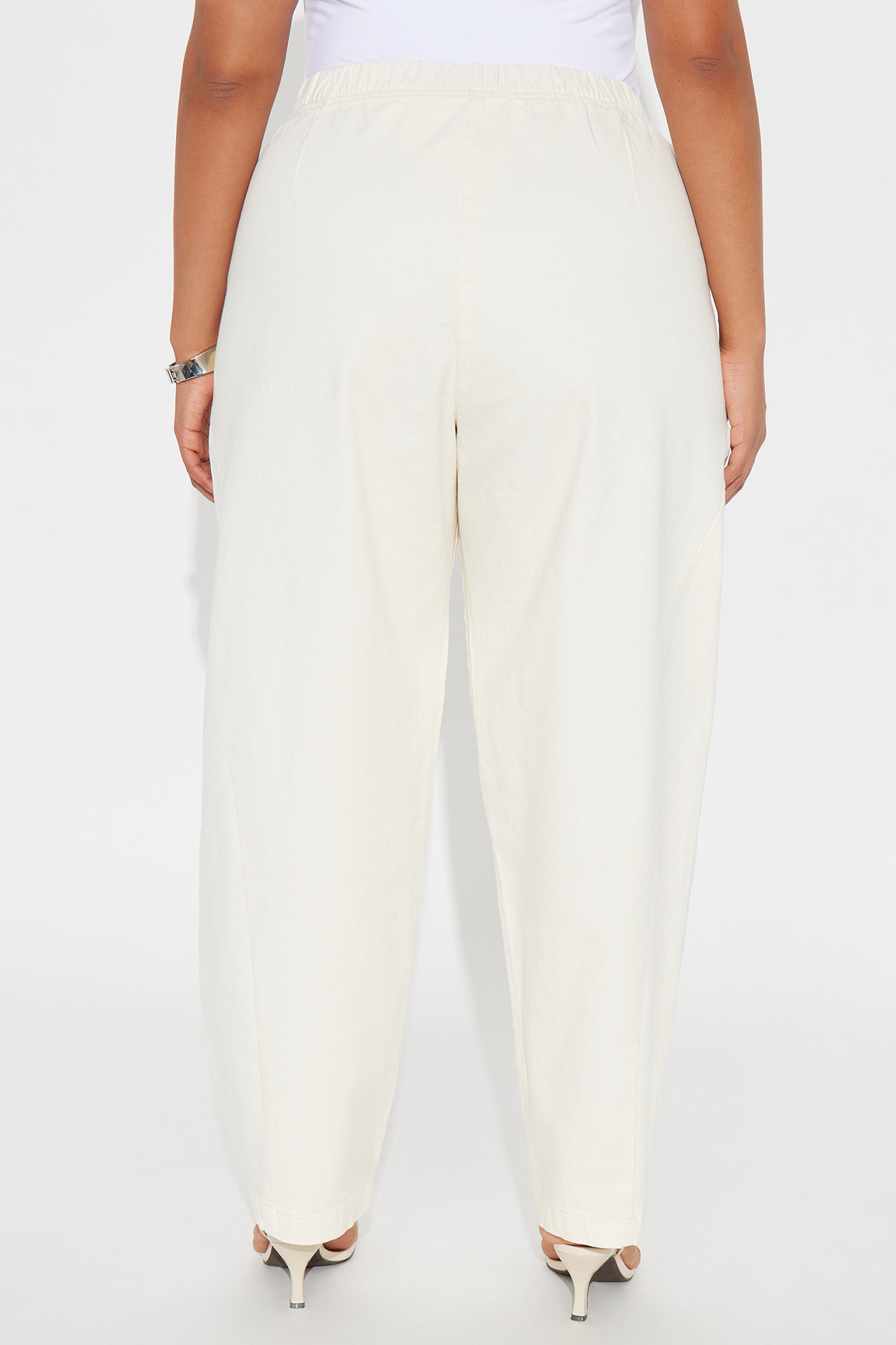 Jenia Barrel Pant - Cream