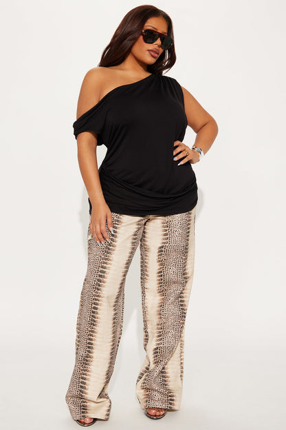 Embrace Her Double Lined Off Shoulder Top - Black
