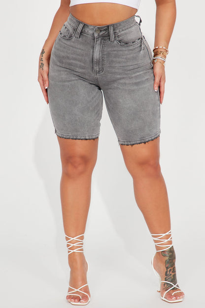 On The List Deluxe Stretch Bermuda Shorts - Grey