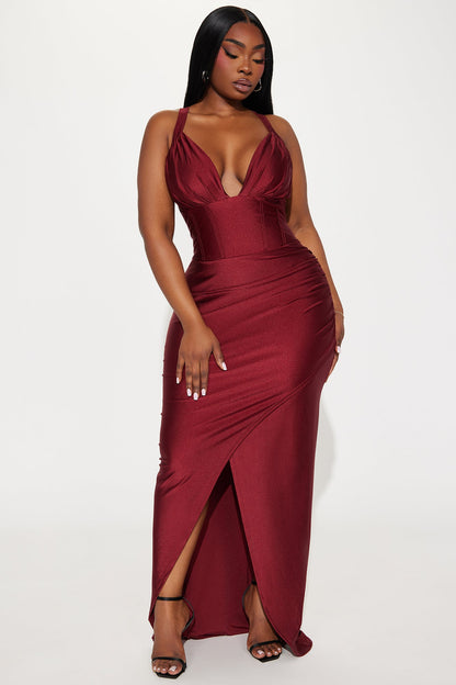 On Scene Maxi Dress - Burgundy