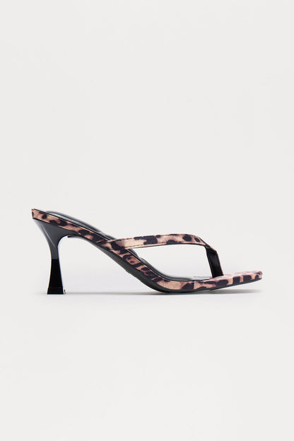 Blue Thong Mules - Leopard