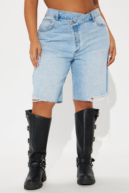 The Crossover Baggy Denim Jorts - Light Wash