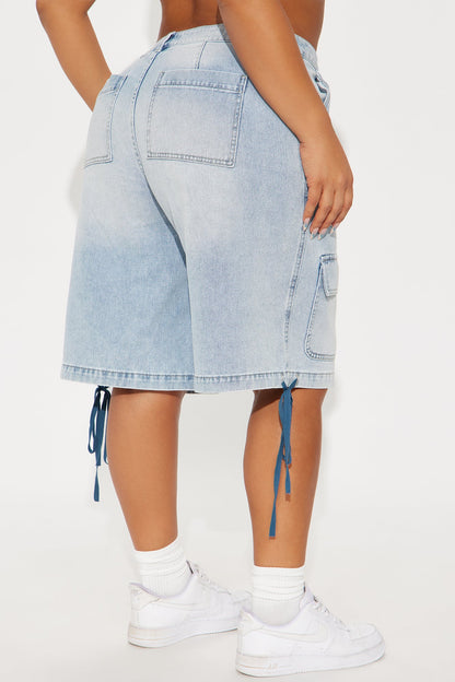 Kent Cargo Denim Shorts - Medium Wash