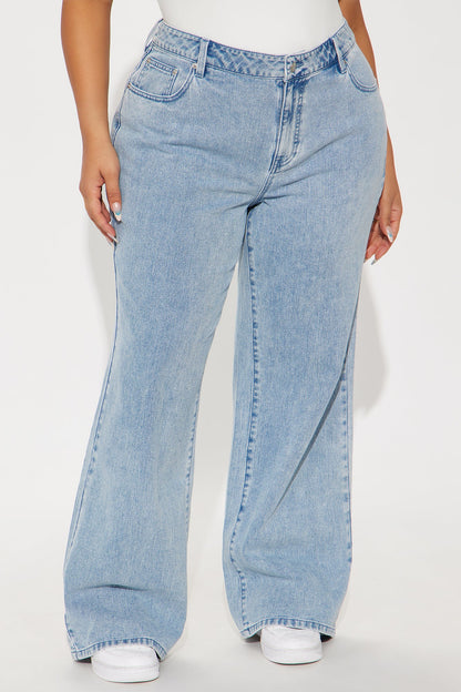 Taking A Bow Embroidered Baggy Jeans - Light Wash