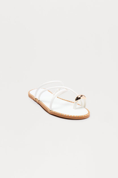 Cruiser Toe Ring Sandals - White