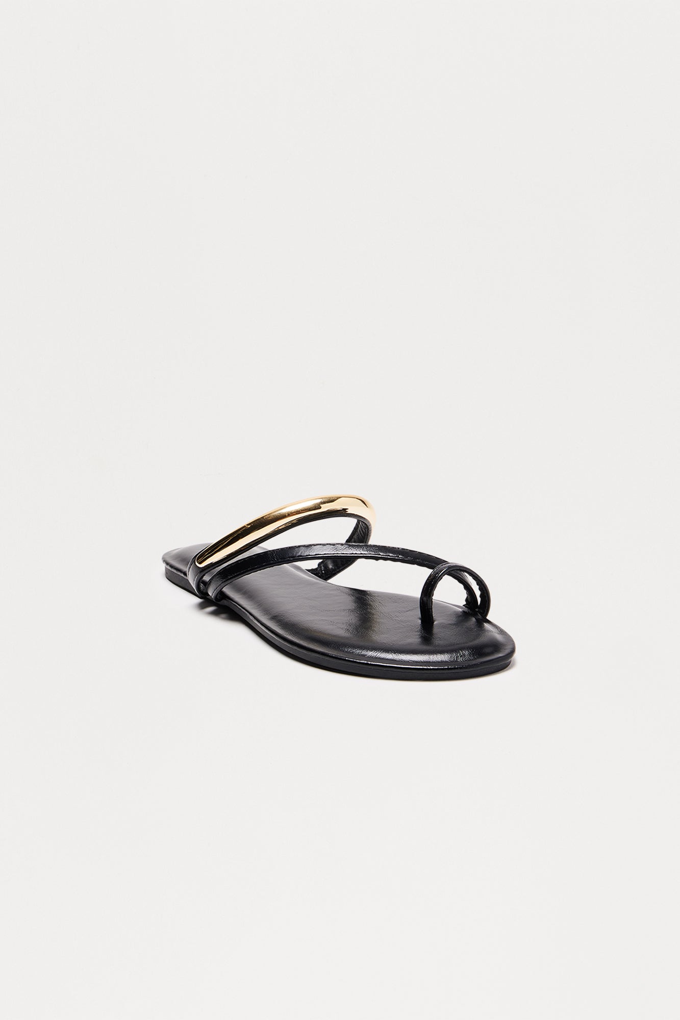 Ohana Hardware Toe Ring Sandals - Black