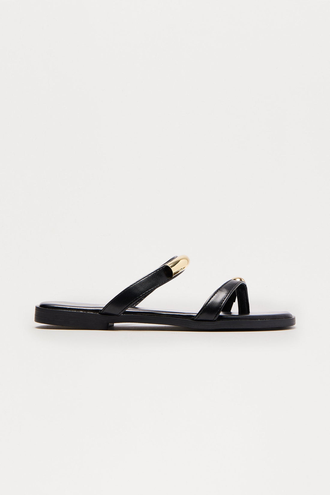 Shore Toe Ring Flip Flops - Black