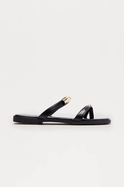 Shore Toe Ring Flip Flops - Black