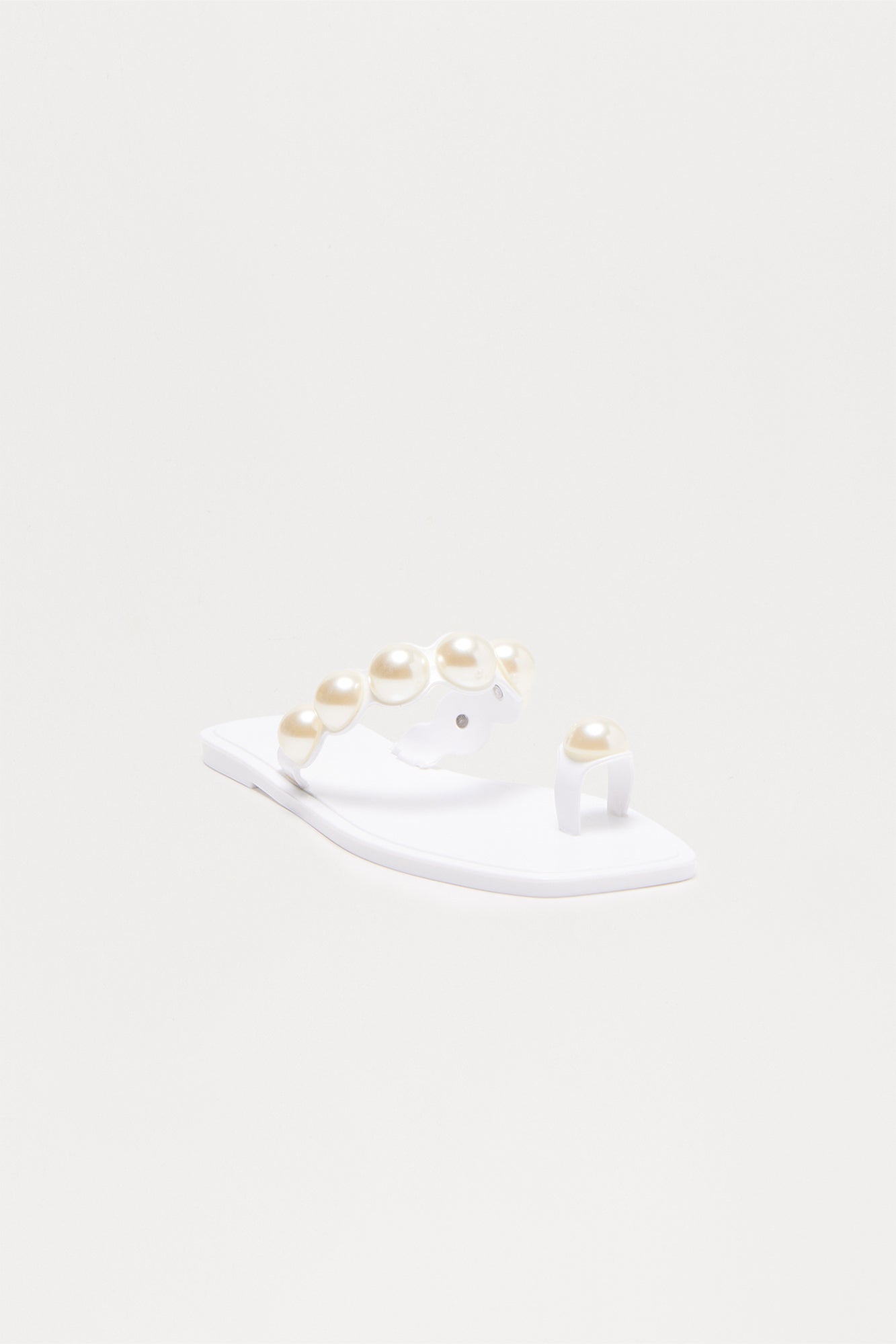 Radiate Toe Ring Jelly Sandals - White