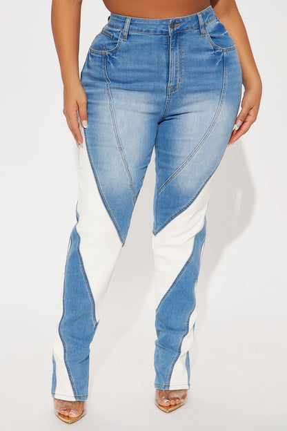 Stepping Up Split Hem Skinny Jeans - Medium Wash