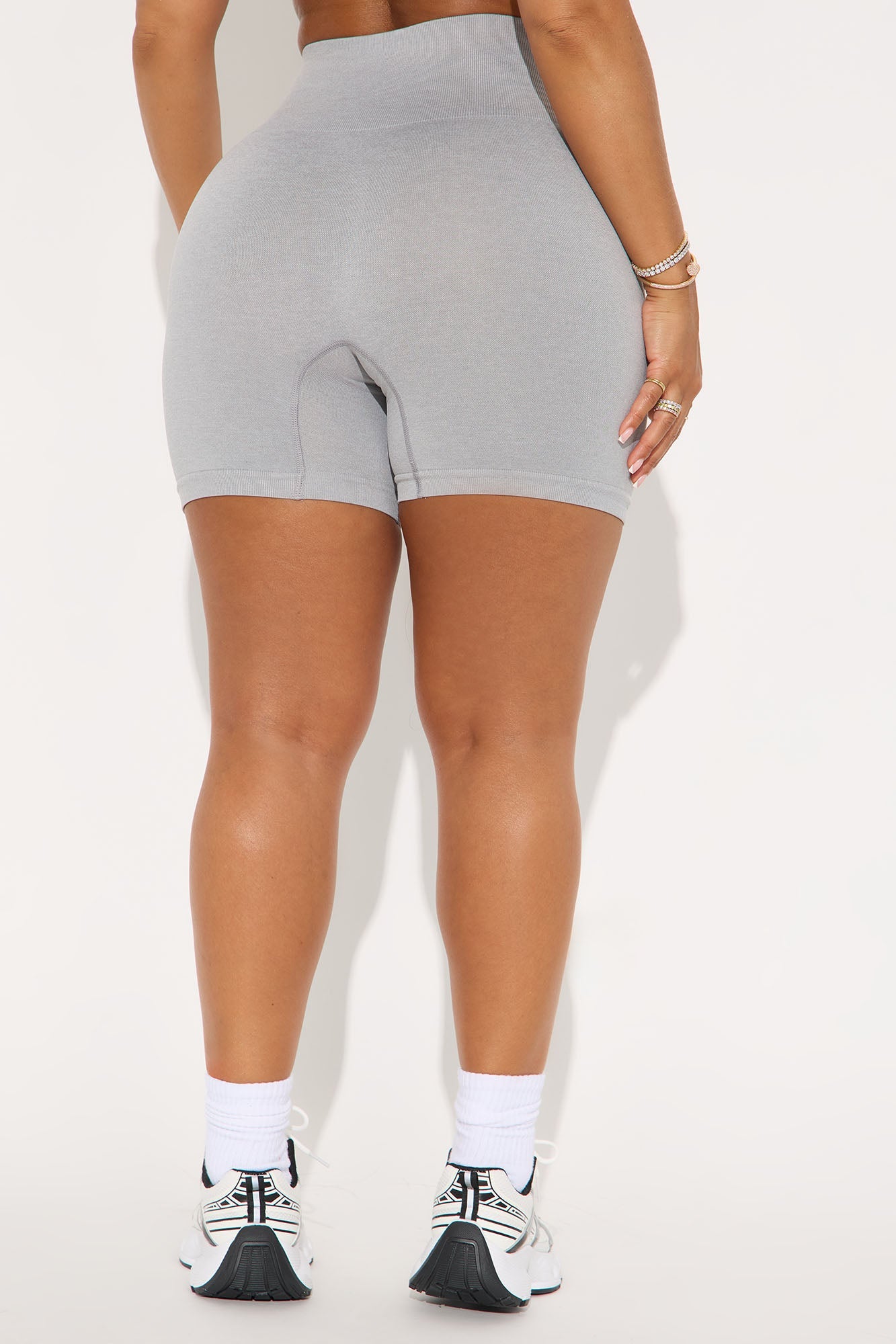 Mia Seamless Biker Short - Heather Grey