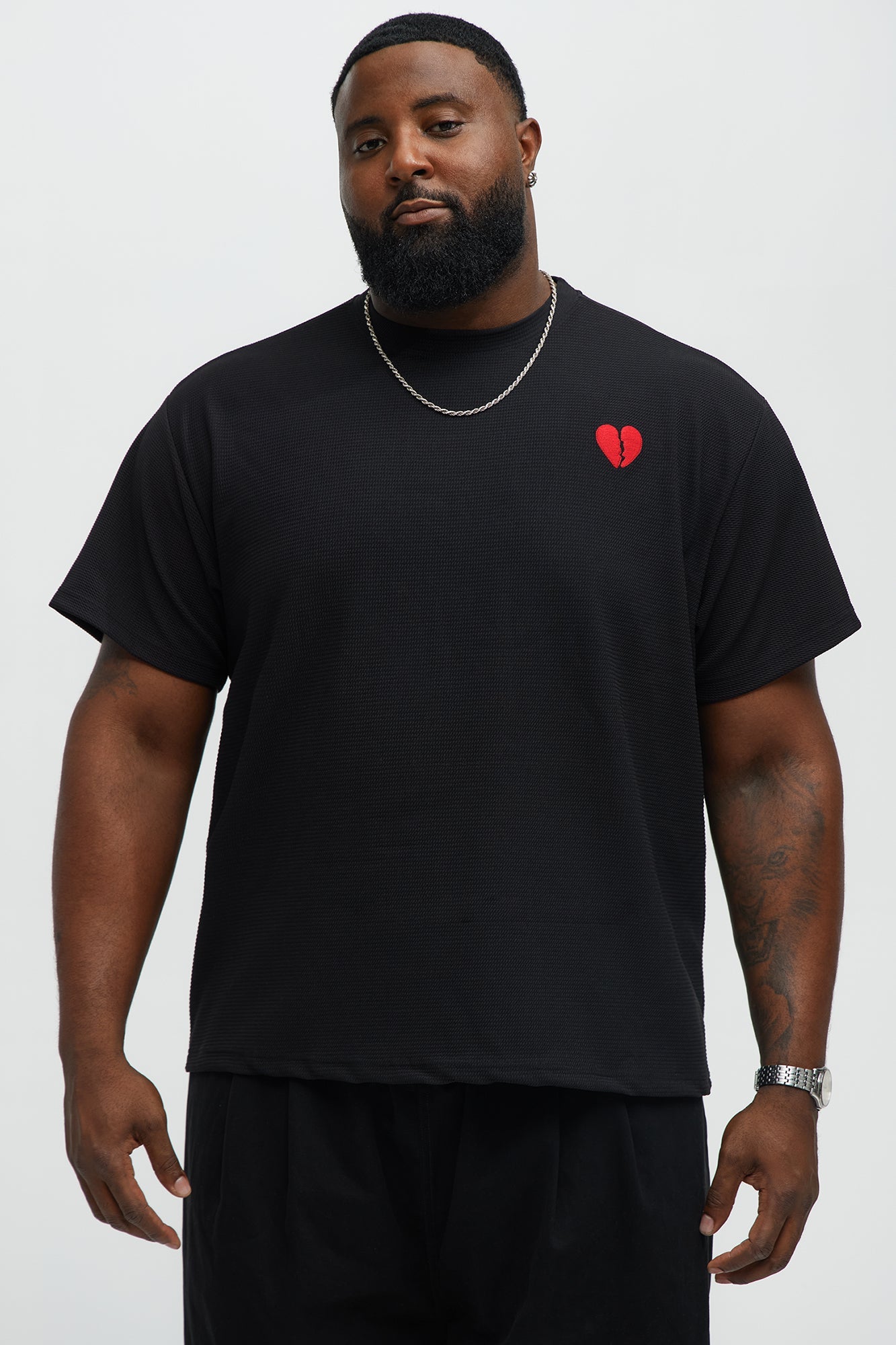 Broken Heart Textured Short Sleeve Tee - Black