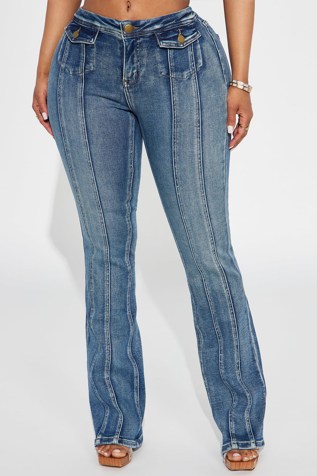 Hardly Seams Stretch Bootcut Jeans - Medium Wash